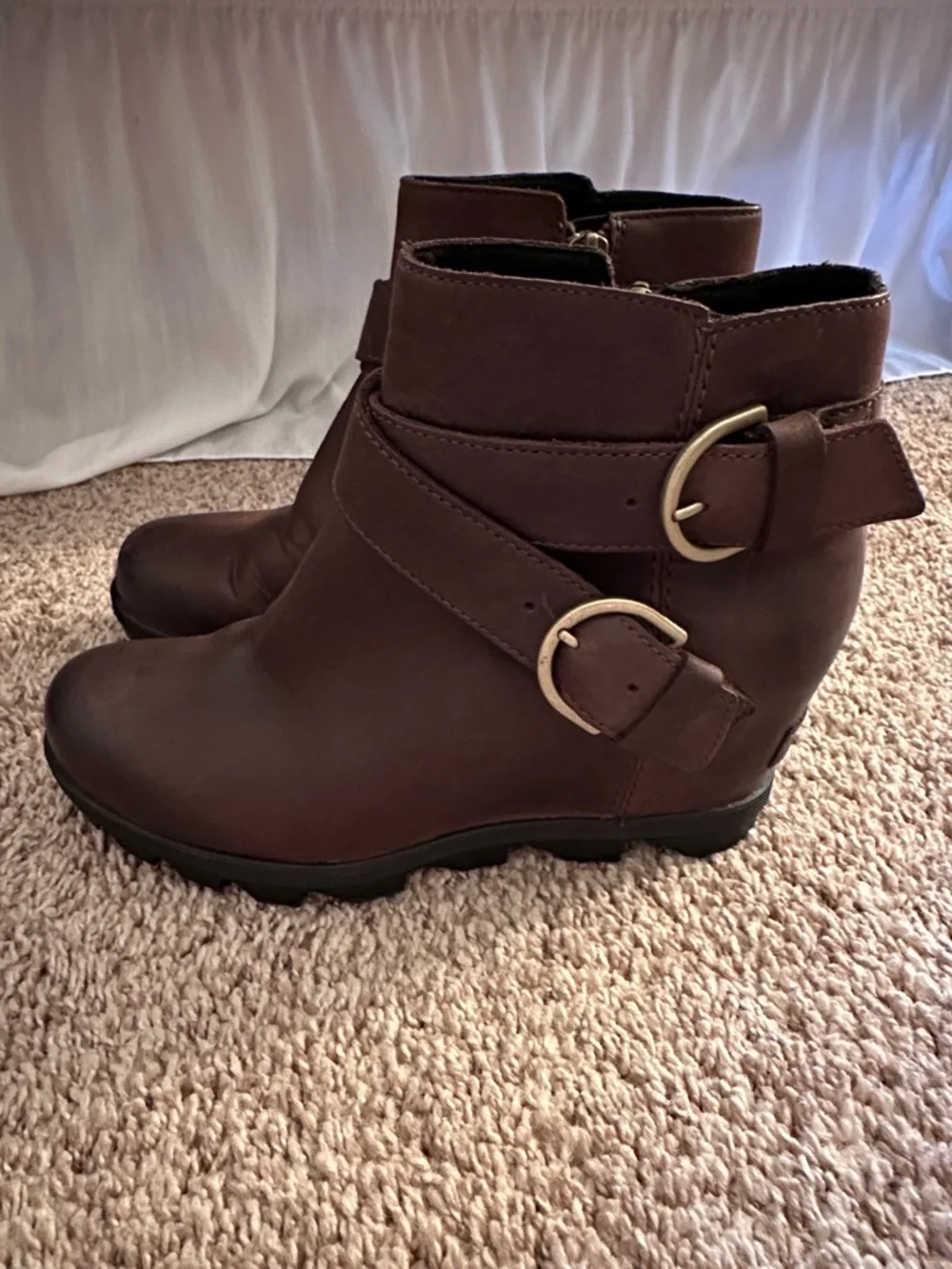 Sorel Women's Joan of Arctic Wedge II Buckle Boots size 7.5